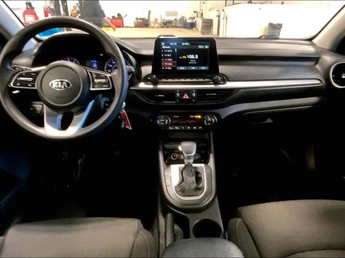 Used 2019 Kia Forte LXS image 13