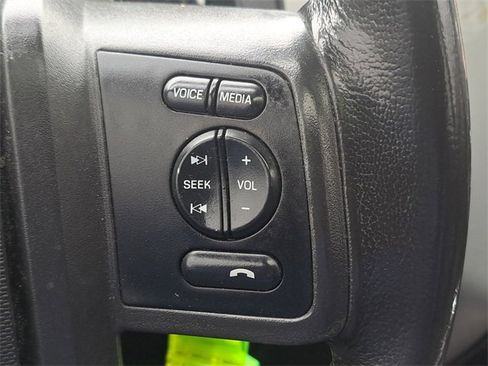 Used 2013 Ford Expedition Limited image 18