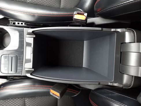 Used 2025 Ford Escape ST-Line image 26