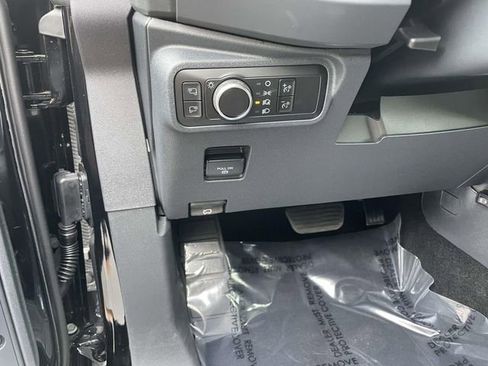 New 2025 Ford Bronco Badlands image 15