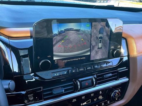 Certified 2025 Nissan Pathfinder Platinum w/ Cargo Package image 11