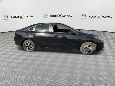 Used 2020 Kia Forte LXS image 8