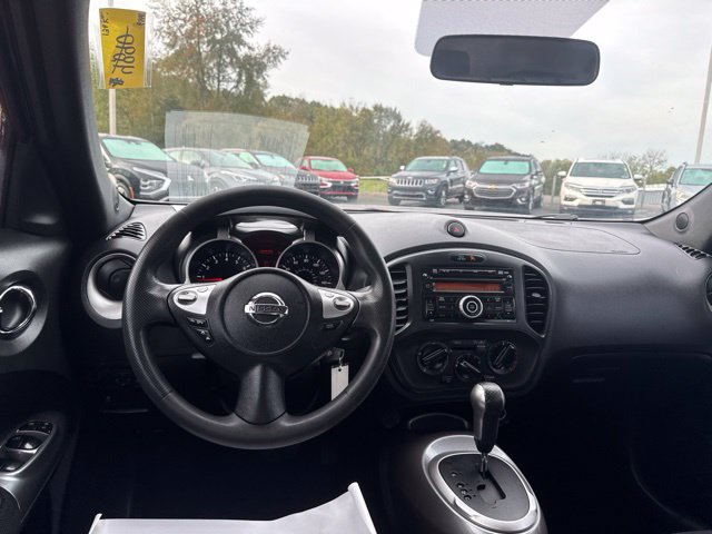 Used 2011 Nissan Juke S FWD image 13