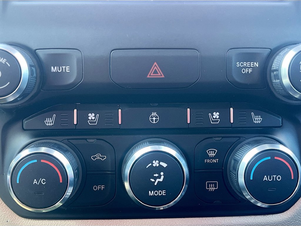 Used 2022 RAM 1500 Laramie AWD/4WD image 19