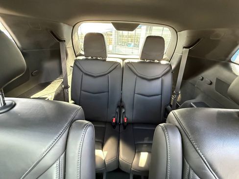 Certified 2020 Cadillac XT6 Premium Luxury image 28