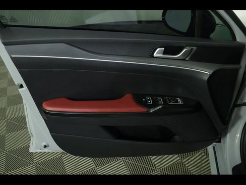 Used 2023 Kia K5 GT-Line image 21