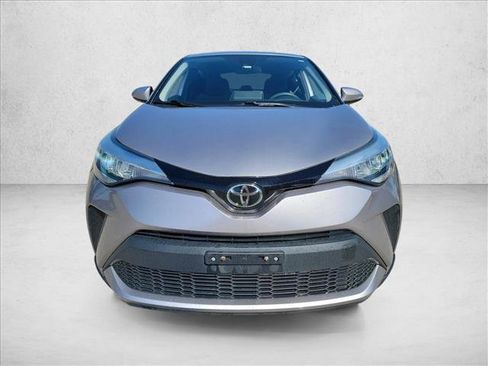 Used 2020 Toyota C-HR LE image 2