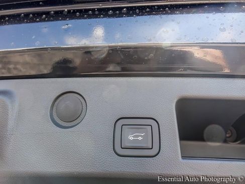 New 2026 GMC Terrain AT4 w/ Convenience Package III image 22