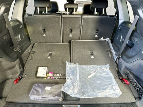 New 2026 Mercedes-Benz GLB 250 4MATIC image 24