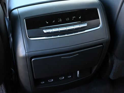 Used 2023 Cadillac Escalade V AWD/4WD image 31