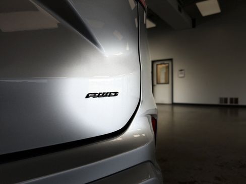 Used 2022 Ford Edge SE w/ Black Appearance Package AWD/4WD image 31