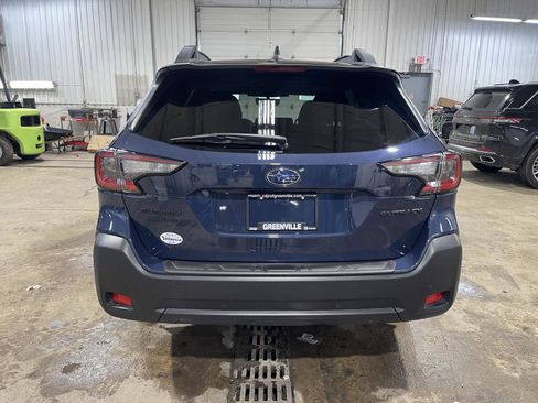 Used 2025 Subaru Outback Onyx Edition image 6