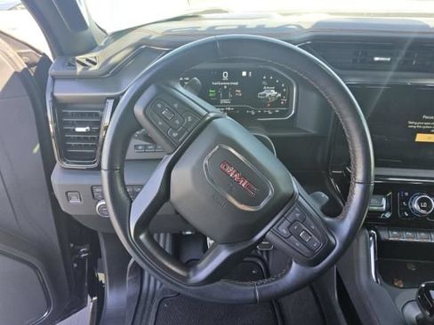 Used 2023 GMC Sierra 1500 AT4 w/ AT4 Premium Package AWD/4WD image 3