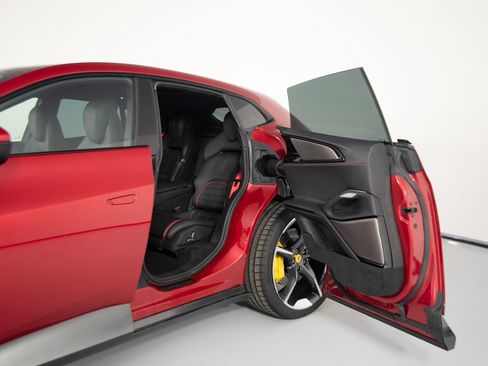 Used 2025 Ferrari Purosangue AWD/4WD image 43