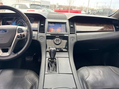 Used 2018 Ford Taurus Limited image 18