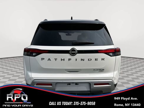 Used 2023 Nissan Pathfinder Platinum AWD/4WD image 4