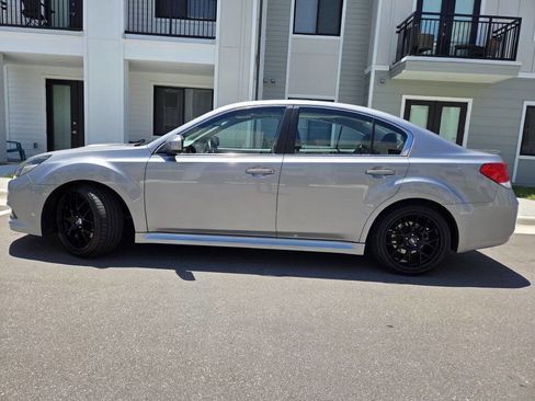 Used 2010 Subaru Legacy 2.5GT Limited w/ Popular Equipment Group 1A AWD/4WD image 10