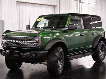 New 2025 Ford Bronco Badlands w/ Sasquatch Package
