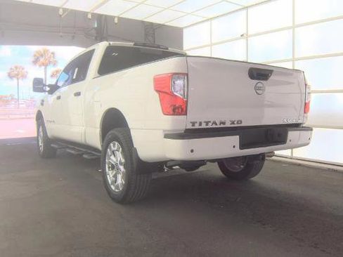 Certified 2023 Nissan Titan SV w/ SV Convenience Package image 3