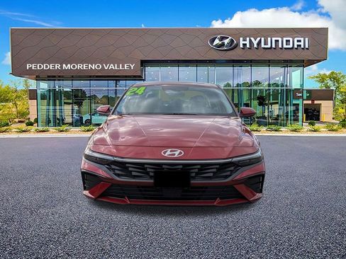 Certified 2024 Hyundai Elantra SEL w/ Convenience Package image 9