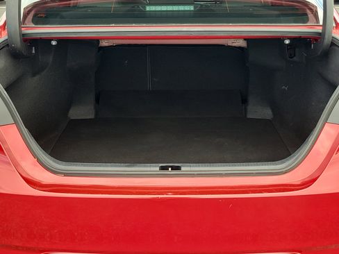 Used 2021 Toyota Camry SE image 16