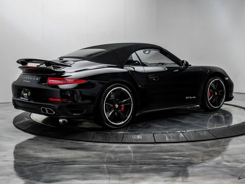 Used 2015 Porsche 911 Turbo image 17