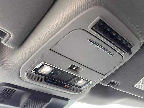 Used 2023 Ford F250 Lariat w/ Lariat Ultimate Package image 23