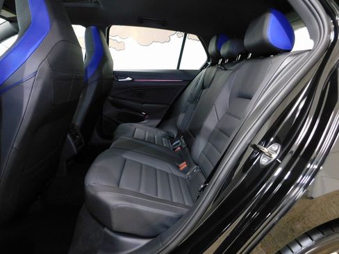 Used 2025 Volkswagen Golf image 87