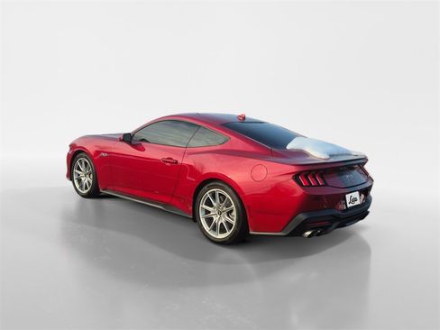 Used 2024 Ford Mustang GT Premium image 6
