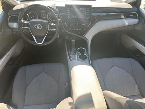 Used 2022 Toyota Camry LE image 22