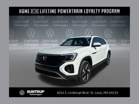 Used 2025 Volkswagen Atlas Cross Sport SE image 1