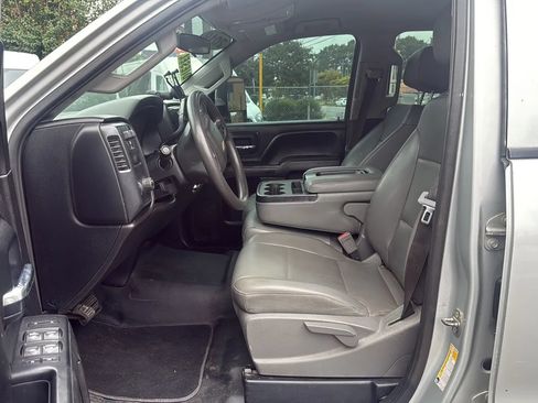 Used 2019 Chevrolet Silverado 2500 W/T RWD image 11