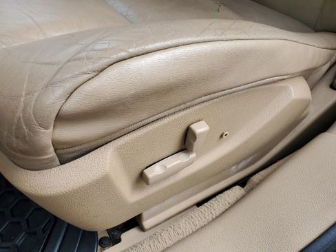 Used 2005 Cadillac STS image 16