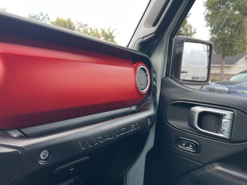 Used 2020 Jeep Wrangler Unlimited Rubicon image 20