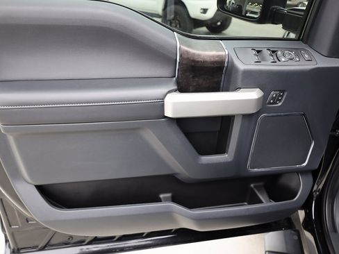 Used 2022 Ford F250 Lariat w/ Lariat Ultimate Package image 10