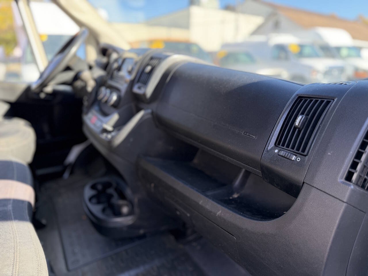 Used 2021 RAM ProMaster 2500 w/ Convenience Group FWD image 16