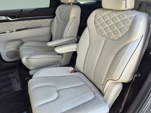 Used 2020 Hyundai Palisade Limited FWD image 17