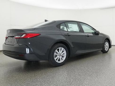New 2026 Toyota Camry LE image 25