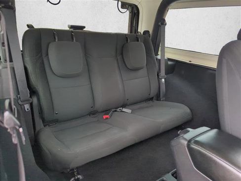 Used 2022 Jeep Wrangler Sport AWD/4WD image 19