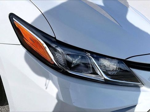 Used 2024 Toyota Camry LE w/ Convenience Package FWD image 28