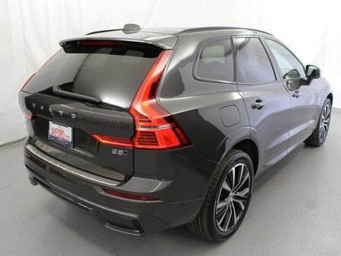 Used 2023 Volvo XC60 B5 Plus w/ Protection Package Premier AWD/4WD image 10
