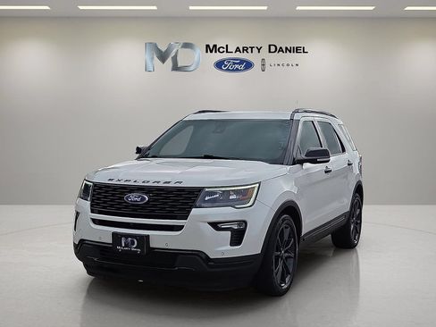Used 2019 Ford Explorer Sport w/ Equipment Group 401A AWD/4WD image 2