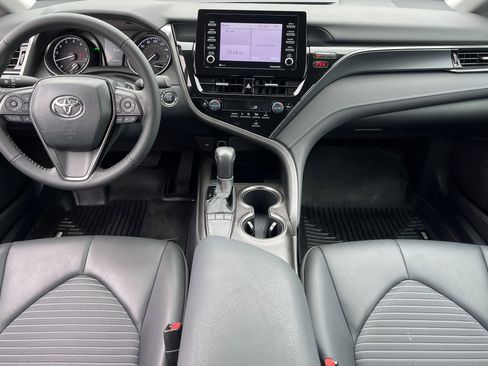 Used 2023 Toyota Camry SE image 19