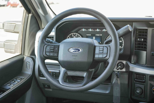 New 2025 Ford F250 XL w/ XL Driver Assist Package RWD image 28