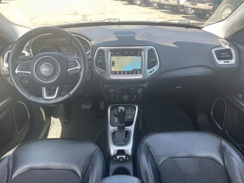 Used 2018 Jeep Compass Latitude w/ Popular Equipment Group AWD/4WD image 15