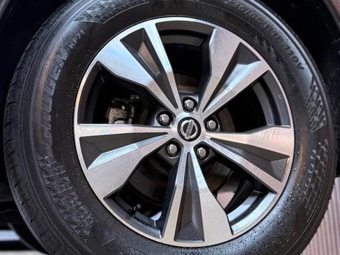 Used 2022 Nissan Murano SV image 12