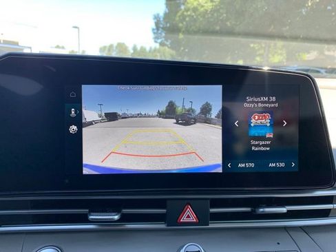 New 2025 Hyundai Elantra SEL image 14