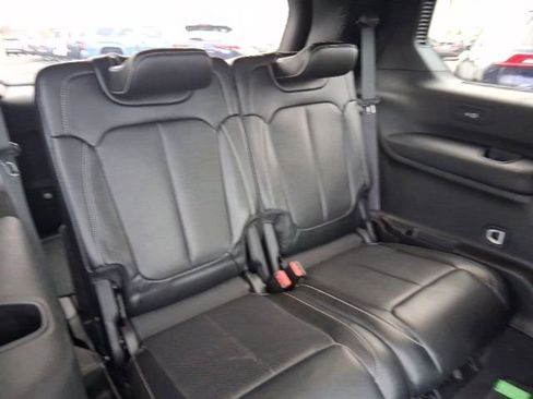 Used 2024 Jeep Grand Cherokee L Limited w/ Luxury Tech Group II image 10