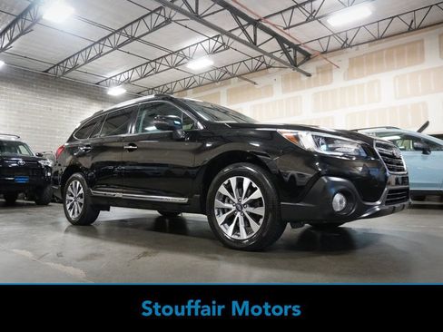 Used 2018 Subaru Outback 2.5i Touring w/ Popular Package #3 image 1