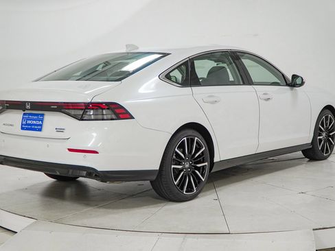 New 2025 Honda Accord Touring image 9